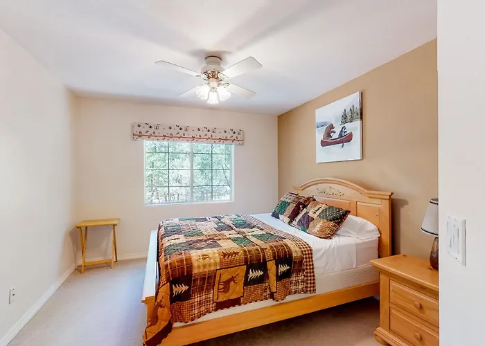Tranquil Pines Retreat Holiday home